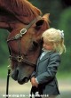 Kislány, nagy ló